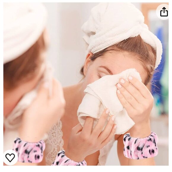 Face Washing Wrist Bands Fun Cheetah Print 8 PCS (4 pairs) (SKU: 28MI) - Picture 6 of 8